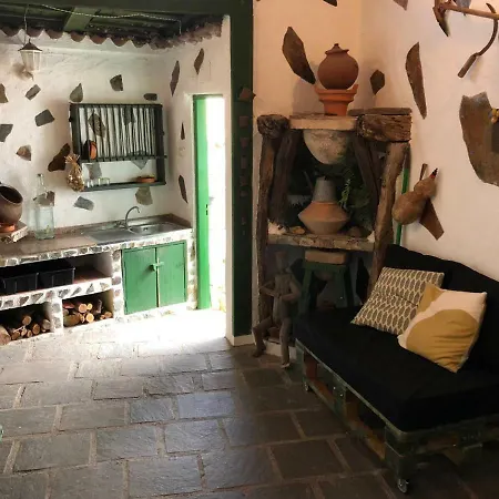 Autentica Casita Rural En *
